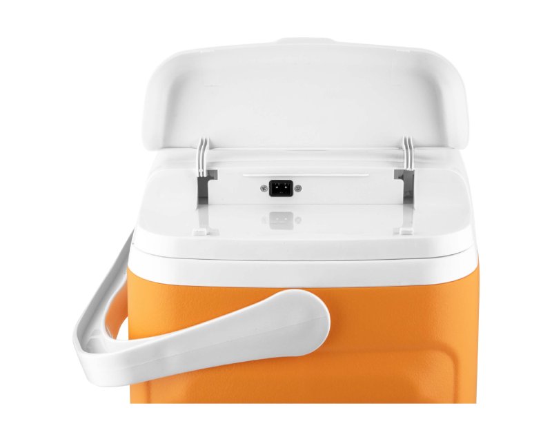 SCM 1122 mini prenosni frižider