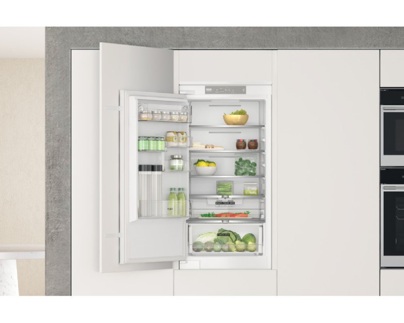 Whirlpool Ugradni kombinovani frižider WHC18 T323 