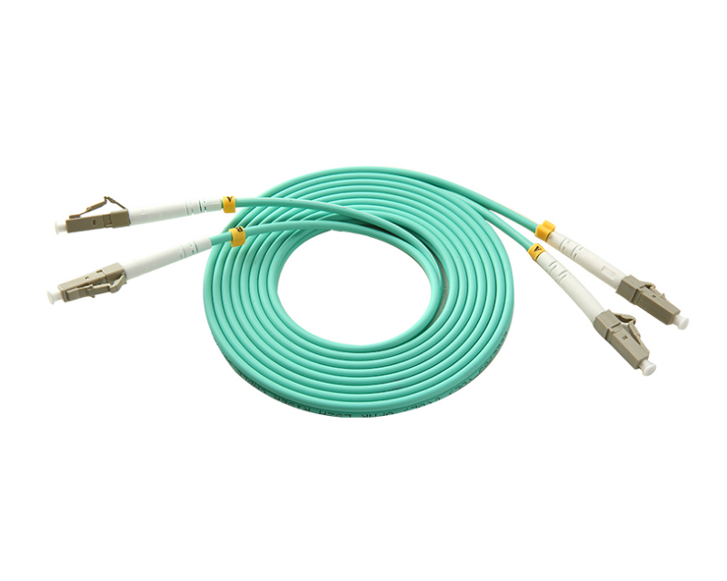 Optički patch kabl OM3/UPC/DX LC-LC /10M