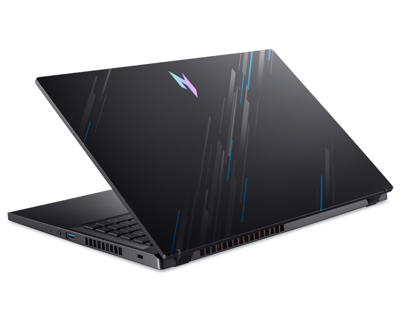 Nitro V 15 ANV15-51-7972 15.6 inča FHD i7-13620H, 16GB, 1TB SSD GeForce RTX 4060 crni outlet