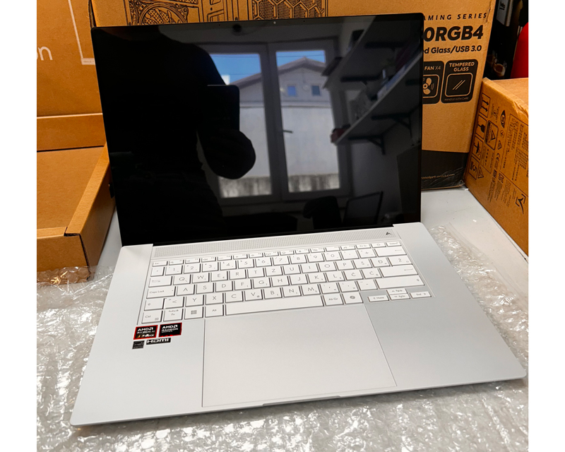 ZenBook S 16 OLED UM5606WA-RJ126X (16 inča 3K OLED, Ryzen AI 9 HX 370, 32GB, SSD 2TB, Win11 Pro) laptop outlet